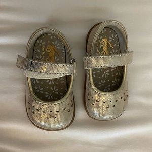 See Kai Run Gold Mary Janes s4